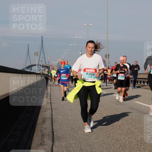 03.10.2025 - Köhlbrandbrückenlauf Fabian Wolf http://msf.ph/oto/9044308 03.10.2025 09:57:01 Position 3 1228, 1272, 3057 meine-sportfotos.de