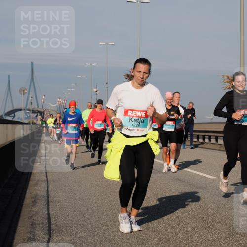 03.10.2025 - Köhlbrandbrückenlauf Fabian Wolf http://msf.ph/oto/9044321 03.10.2025 09:57:02 Position 3 1228, 1272 meine-sportfotos.de