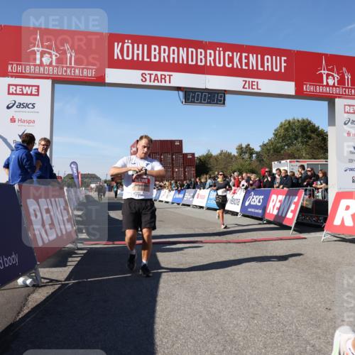 03.10.2025 - Köhlbrandbrückenlauf Lena Gebhardt http://msf.ph/oto/9044328 03.10.2025 13:00:20 Ziel 4020, 4192, 4250, 4275, 6097, 6203, 6236, 6707, 6714, 6760, 6798 meine-sportfotos.de