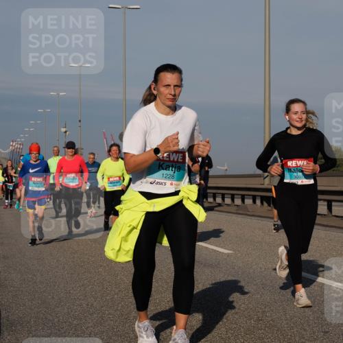 03.10.2025 - Köhlbrandbrückenlauf Fabian Wolf http://msf.ph/oto/9044334 03.10.2025 09:57:02 Position 3 1228, 3057 meine-sportfotos.de