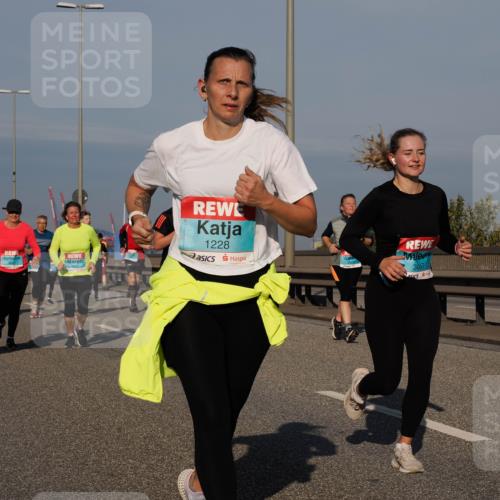 03.10.2025 - Köhlbrandbrückenlauf Fabian Wolf http://msf.ph/oto/9044345 03.10.2025 09:57:02 Position 3 1228, 3057 meine-sportfotos.de