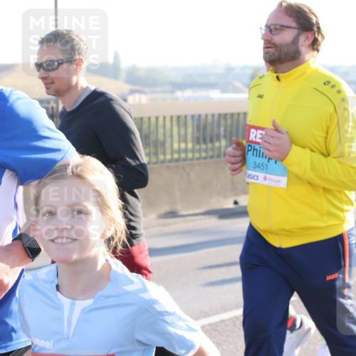 03.10.2025 - Köhlbrandbrückenlauf Lena Gebhardt http://msf.ph/oto/9044377 03.10.2025 09:27:11 Position 1 362, 3451 meine-sportfotos.de