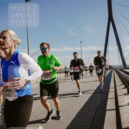 03.10.2025 - Köhlbrandbrückenlauf Michael Burmester http://msf.ph/oto/9044431 03.10.2025 12:26:13 Position 1 6510, 6349 meine-sportfotos.de
