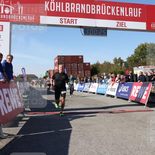 03.10.2025 - Köhlbrandbrückenlauf Lena Gebhardt http://msf.ph/oto/9044449 03.10.2025 13:00:25 Ziel 4163, 4172, 4250, 4275, 6236, 6490, 6707, 6714, 6760 meine-sportfotos.de