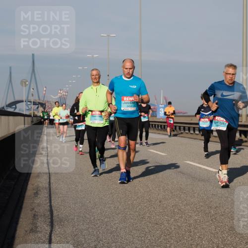 03.10.2025 - Köhlbrandbrückenlauf Fabian Wolf http://msf.ph/oto/9044453 03.10.2025 09:57:07 Position 3 1843, 3459, 685, 22005 meine-sportfotos.de