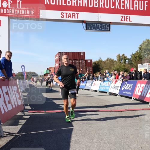 03.10.2025 - Köhlbrandbrückenlauf Lena Gebhardt http://msf.ph/oto/9044456 03.10.2025 13:00:26 Ziel 4163, 4172, 4250, 4275, 4622, 4850, 5664, 6236, 6490, 6707, 6714, 6760 meine-sportfotos.de