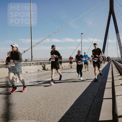 03.10.2025 - Köhlbrandbrückenlauf Michael Burmester http://msf.ph/oto/9044481 03.10.2025 12:26:16 Position 1  meine-sportfotos.de