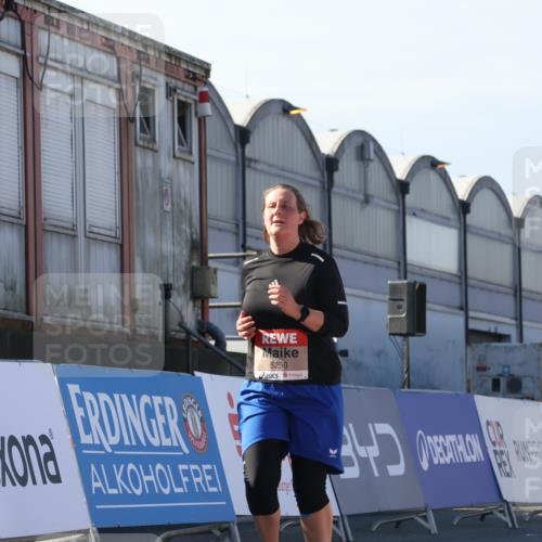 03.10.2025 - Köhlbrandbrückenlauf Luisa Fischer http://msf.ph/oto/9044483 03.10.2025 13:41:51 Ziel 5043, 5193, 5232, 5250, 5257, 5315 meine-sportfotos.de