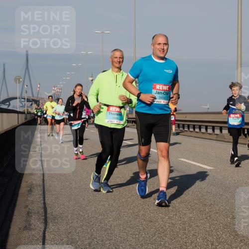 03.10.2025 - Köhlbrandbrückenlauf Fabian Wolf http://msf.ph/oto/9044493 03.10.2025 09:57:09 Position 3 1843, 3459 meine-sportfotos.de