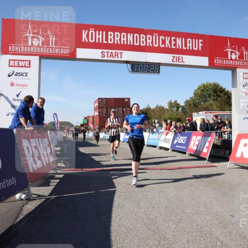 03.10.2025 - Köhlbrandbrückenlauf Lena Gebhardt http://msf.ph/oto/9044497 03.10.2025 13:00:28 Ziel 4163, 4172, 4250, 4275, 4622, 4850, 5664, 6236, 6490, 6707, 6714 meine-sportfotos.de