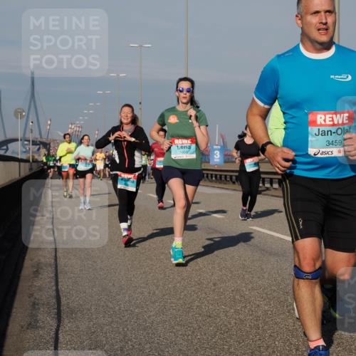 03.10.2025 - Köhlbrandbrückenlauf Fabian Wolf http://msf.ph/oto/9044526 03.10.2025 09:57:10 Position 3 3459, 1604, 3075 meine-sportfotos.de