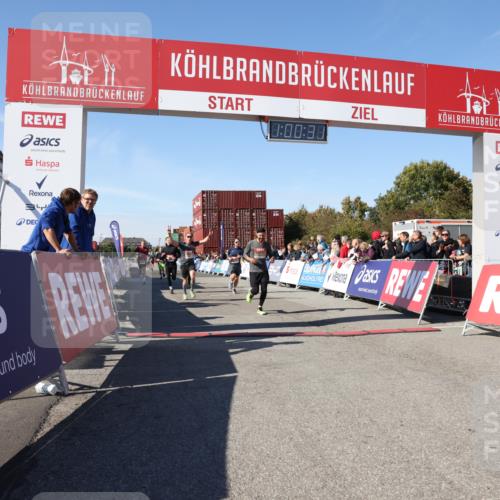 03.10.2025 - Köhlbrandbrückenlauf Lena Gebhardt http://msf.ph/oto/9044567 03.10.2025 13:00:31 Ziel 4016, 4163, 4172, 4275, 4299, 4622, 4850, 5664, 6373, 6490, 6707, 6714 meine-sportfotos.de