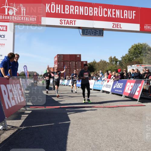 03.10.2025 - Köhlbrandbrückenlauf Lena Gebhardt http://msf.ph/oto/9044571 03.10.2025 13:00:32 Ziel 4016, 4163, 4172, 4275, 4299, 4622, 4850, 5664, 6373, 6490, 6707, 6714 meine-sportfotos.de