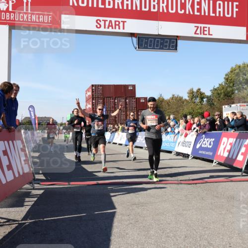 03.10.2025 - Köhlbrandbrückenlauf Lena Gebhardt http://msf.ph/oto/9044575 03.10.2025 13:00:32 Ziel 4016, 4163, 4172, 4275, 4299, 4622, 4850, 5664, 6373, 6490, 6707, 6714 meine-sportfotos.de