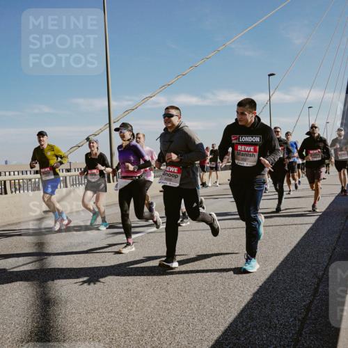 03.10.2025 - Köhlbrandbrückenlauf Michael Burmester http://msf.ph/oto/9044577 03.10.2025 12:26:25 Position 1 4506, 4507 meine-sportfotos.de