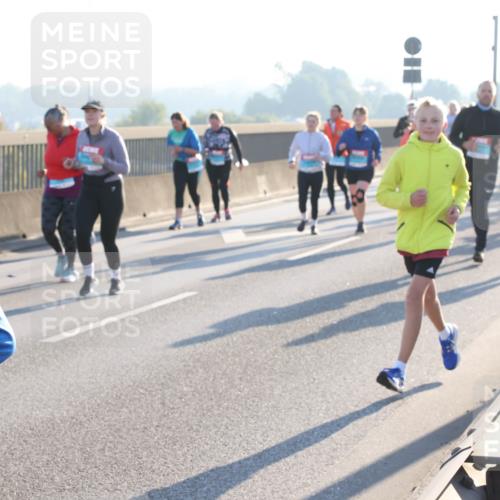 03.10.2025 - Köhlbrandbrückenlauf Lena Gebhardt http://msf.ph/oto/9044591 03.10.2025 09:27:17 Position 1  meine-sportfotos.de