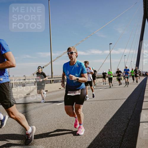 03.10.2025 - Köhlbrandbrückenlauf Michael Burmester http://msf.ph/oto/9044630 03.10.2025 12:26:29 Position 1 6562 meine-sportfotos.de