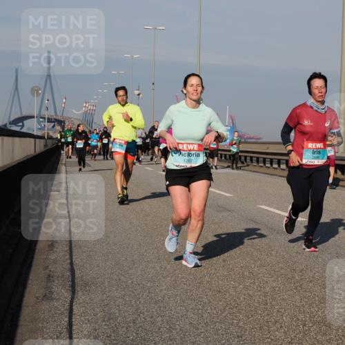 03.10.2025 - Köhlbrandbrückenlauf Fabian Wolf http://msf.ph/oto/9044638 03.10.2025 09:57:15 Position 3 1267, 3596 meine-sportfotos.de