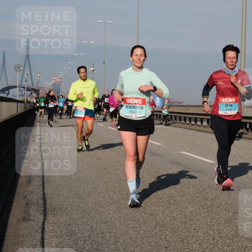 03.10.2025 - Köhlbrandbrückenlauf Fabian Wolf http://msf.ph/oto/9044645 03.10.2025 09:57:15 Position 3 1267, 3596 meine-sportfotos.de