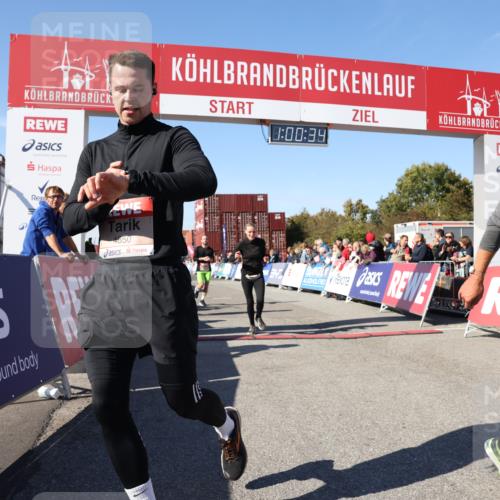 03.10.2025 - Köhlbrandbrückenlauf Lena Gebhardt http://msf.ph/oto/9044663 03.10.2025 13:00:35 Ziel 4016, 4163, 4172, 4228, 4299, 4622, 4850, 5011, 5664, 6373, 6490, 6714 meine-sportfotos.de