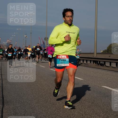 03.10.2025 - Köhlbrandbrückenlauf Fabian Wolf http://msf.ph/oto/9044720 03.10.2025 09:57:18 Position 3 3601 meine-sportfotos.de