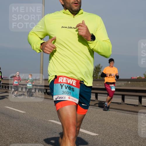 03.10.2025 - Köhlbrandbrückenlauf Fabian Wolf http://msf.ph/oto/9044749 03.10.2025 09:57:19 Position 3 3601 meine-sportfotos.de