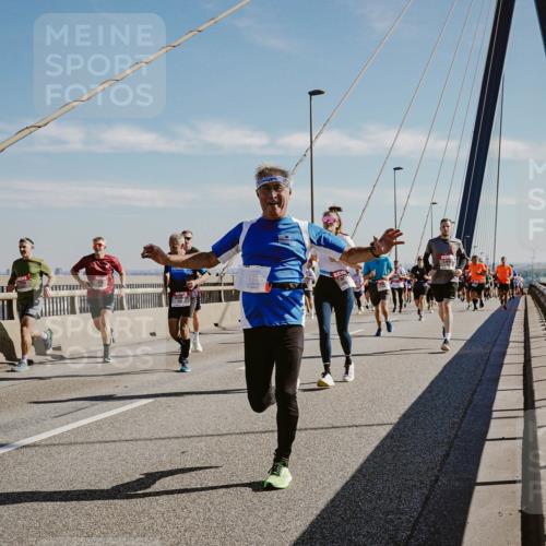 03.10.2025 - Köhlbrandbrückenlauf Michael Burmester http://msf.ph/oto/9044768 03.10.2025 12:26:46 Position 1  meine-sportfotos.de