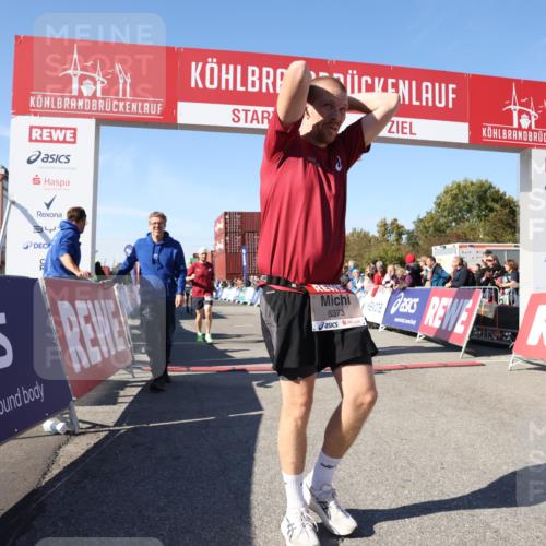 03.10.2025 - Köhlbrandbrückenlauf Lena Gebhardt http://msf.ph/oto/9044780 03.10.2025 13:00:39 Ziel 4016, 4018, 4172, 4228, 4299, 4622, 4763, 4850, 5011, 5664, 6373 meine-sportfotos.de