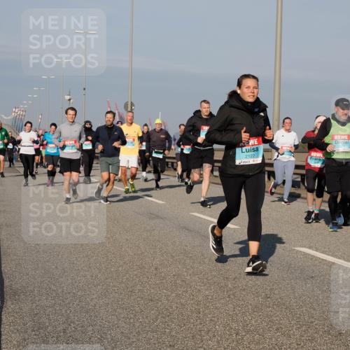 03.10.2025 - Köhlbrandbrückenlauf Fabian Wolf http://msf.ph/oto/9044817 03.10.2025 09:57:23 Position 3 2122, 3500, 1674 meine-sportfotos.de
