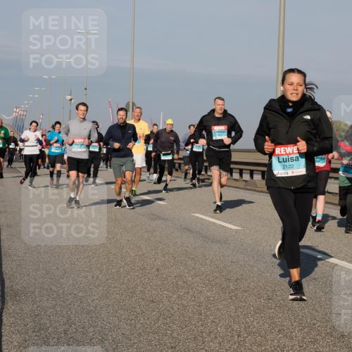 03.10.2025 - Köhlbrandbrückenlauf Fabian Wolf http://msf.ph/oto/9044831 03.10.2025 09:57:23 Position 3 2122, 1674 meine-sportfotos.de