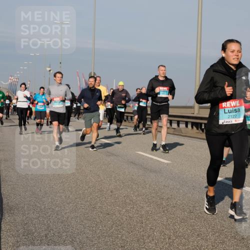 03.10.2025 - Köhlbrandbrückenlauf Fabian Wolf http://msf.ph/oto/9044839 03.10.2025 09:57:24 Position 3 2122, 1674 meine-sportfotos.de