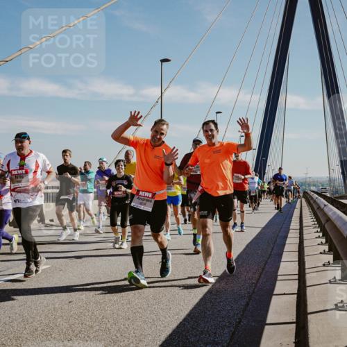 03.10.2025 - Köhlbrandbrückenlauf Michael Burmester http://msf.ph/oto/9044856 03.10.2025 12:26:54 Position 1 6274 meine-sportfotos.de