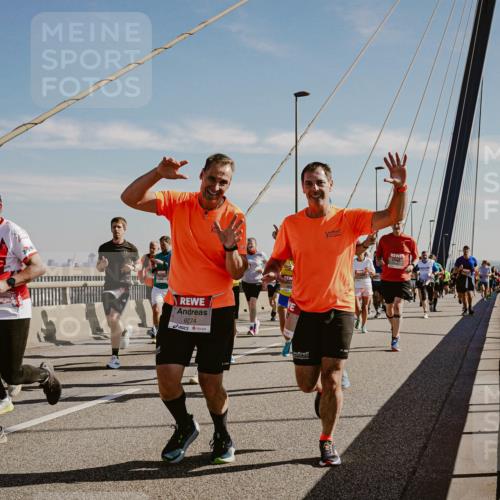 03.10.2025 - Köhlbrandbrückenlauf Michael Burmester http://msf.ph/oto/9044865 03.10.2025 12:26:54 Position 1 6274 meine-sportfotos.de