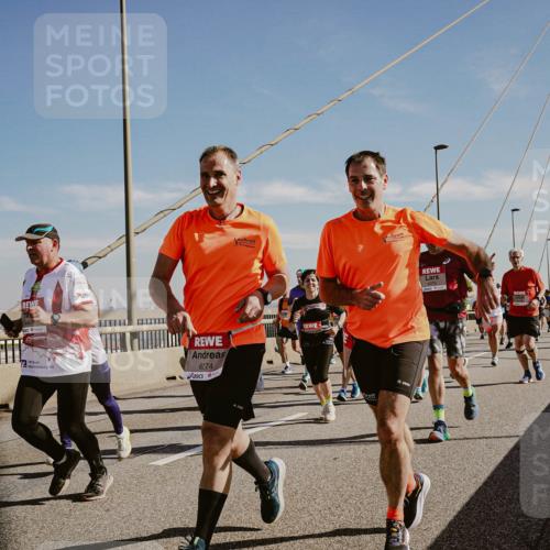 03.10.2025 - Köhlbrandbrückenlauf Michael Burmester http://msf.ph/oto/9044869 03.10.2025 12:26:55 Position 1 6274 meine-sportfotos.de