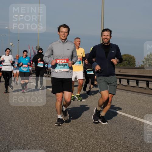 03.10.2025 - Köhlbrandbrückenlauf Fabian Wolf http://msf.ph/oto/9044895 03.10.2025 09:57:27 Position 3 1108, 1922 meine-sportfotos.de