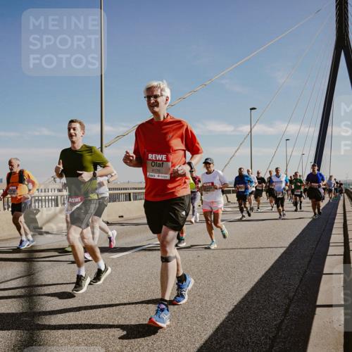 03.10.2025 - Köhlbrandbrückenlauf Michael Burmester http://msf.ph/oto/9044909 03.10.2025 12:26:58 Position 1 4176 meine-sportfotos.de