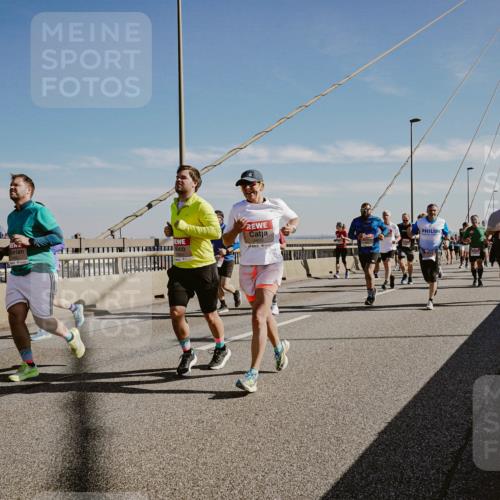 03.10.2025 - Köhlbrandbrückenlauf Michael Burmester http://msf.ph/oto/9044921 03.10.2025 12:26:59 Position 1  meine-sportfotos.de
