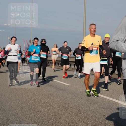 03.10.2025 - Köhlbrandbrückenlauf Fabian Wolf http://msf.ph/oto/9044934 03.10.2025 09:57:28 Position 3 1922, 3469, 11 meine-sportfotos.de