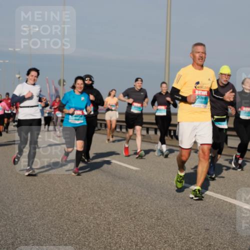 03.10.2025 - Köhlbrandbrückenlauf Fabian Wolf http://msf.ph/oto/9044939 03.10.2025 09:57:28 Position 3 1922 meine-sportfotos.de