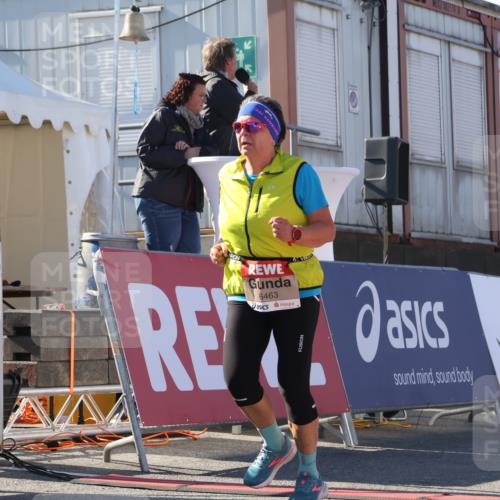 03.10.2025 - Köhlbrandbrückenlauf Luisa Fischer http://msf.ph/oto/9044960 03.10.2025 13:43:07 Ziel 6463, 6548 meine-sportfotos.de