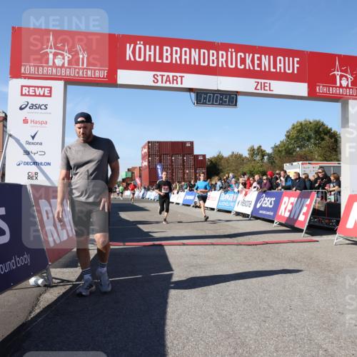 03.10.2025 - Köhlbrandbrückenlauf Lena Gebhardt http://msf.ph/oto/9044971 03.10.2025 13:00:47 Ziel 4018, 4228, 4763, 5011, 6042, 6464, 6525 meine-sportfotos.de