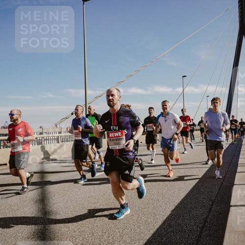 03.10.2025 - Köhlbrandbrückenlauf Michael Burmester http://msf.ph/oto/9044982 03.10.2025 12:27:04 Position 1 4320 meine-sportfotos.de