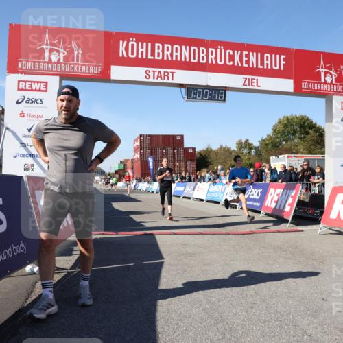03.10.2025 - Köhlbrandbrückenlauf Lena Gebhardt http://msf.ph/oto/9044995 03.10.2025 13:00:48 Ziel 4018, 4228, 4763, 5011, 6042, 6464, 6525 meine-sportfotos.de