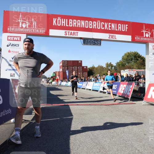03.10.2025 - Köhlbrandbrückenlauf Lena Gebhardt http://msf.ph/oto/9045000 03.10.2025 13:00:48 Ziel 4018, 4228, 4763, 5011, 6042, 6464, 6525 meine-sportfotos.de