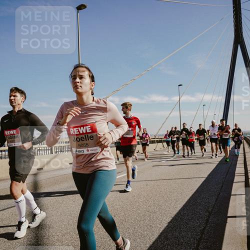 03.10.2025 - Köhlbrandbrückenlauf Michael Burmester http://msf.ph/oto/9045008 03.10.2025 12:27:06 Position 1 4377, 5055 meine-sportfotos.de