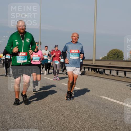 03.10.2025 - Köhlbrandbrückenlauf Fabian Wolf http://msf.ph/oto/9045040 03.10.2025 09:57:32 Position 3 14, 1530, 1523 meine-sportfotos.de