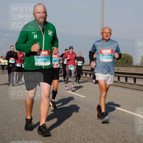 03.10.2025 - Köhlbrandbrückenlauf Fabian Wolf http://msf.ph/oto/9045060 03.10.2025 09:57:33 Position 3 14, 1530, 1523 meine-sportfotos.de