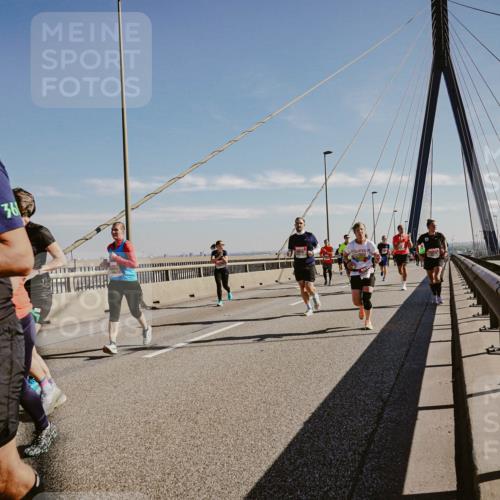 03.10.2025 - Köhlbrandbrückenlauf Michael Burmester http://msf.ph/oto/9045072 03.10.2025 12:27:10 Position 1 4343, 76 meine-sportfotos.de