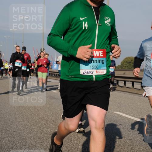 03.10.2025 - Köhlbrandbrückenlauf Fabian Wolf http://msf.ph/oto/9045088 03.10.2025 09:57:34 Position 3 14, 1963, 1530, 1523 meine-sportfotos.de