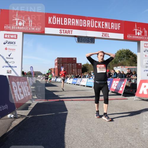 03.10.2025 - Köhlbrandbrückenlauf Lena Gebhardt http://msf.ph/oto/9045098 03.10.2025 13:00:52 Ziel 4018, 4069, 4177, 4763, 4820, 6042, 6464, 6525 meine-sportfotos.de